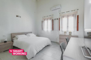 Modern duplex with balcony by Wonderful Italy, Catania